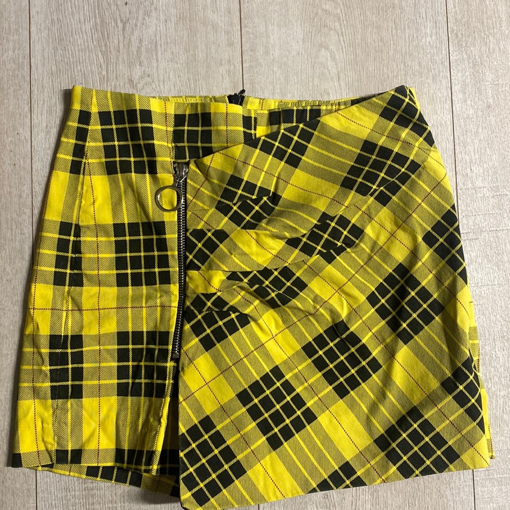 Zara skort🐝